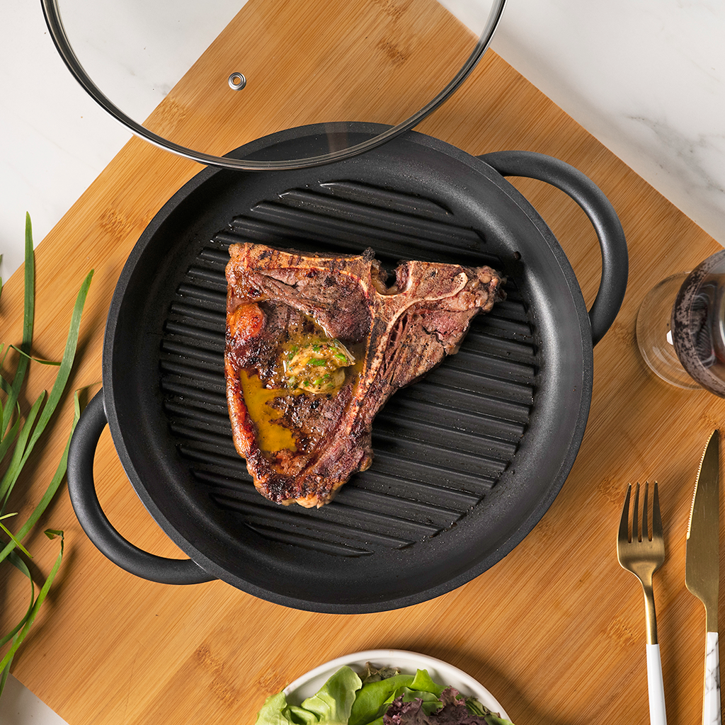 Jean Patrique The Meat Master - Smart Griddle Pan with Built-in Thermometer