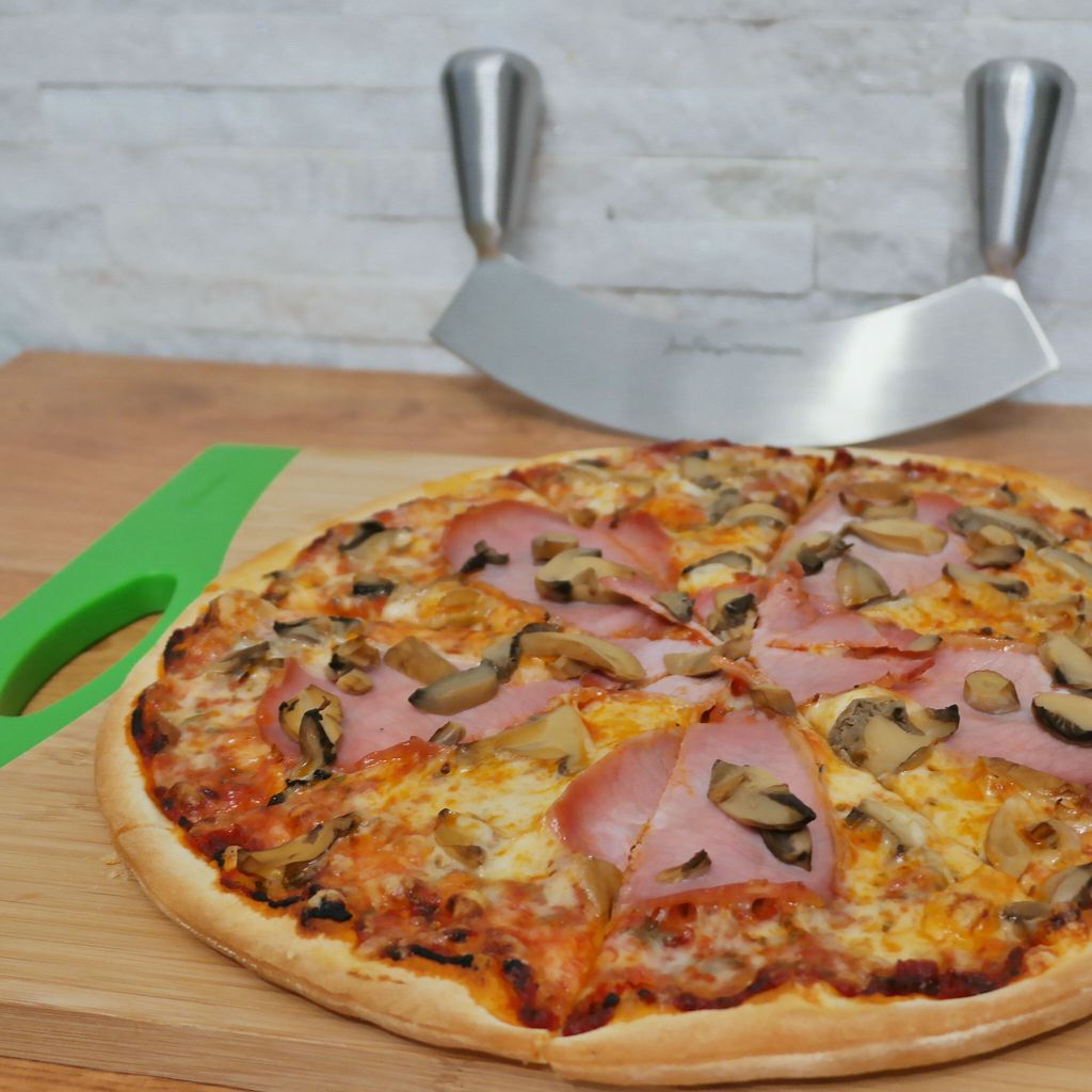 Pizza Prosciutto e Funghi