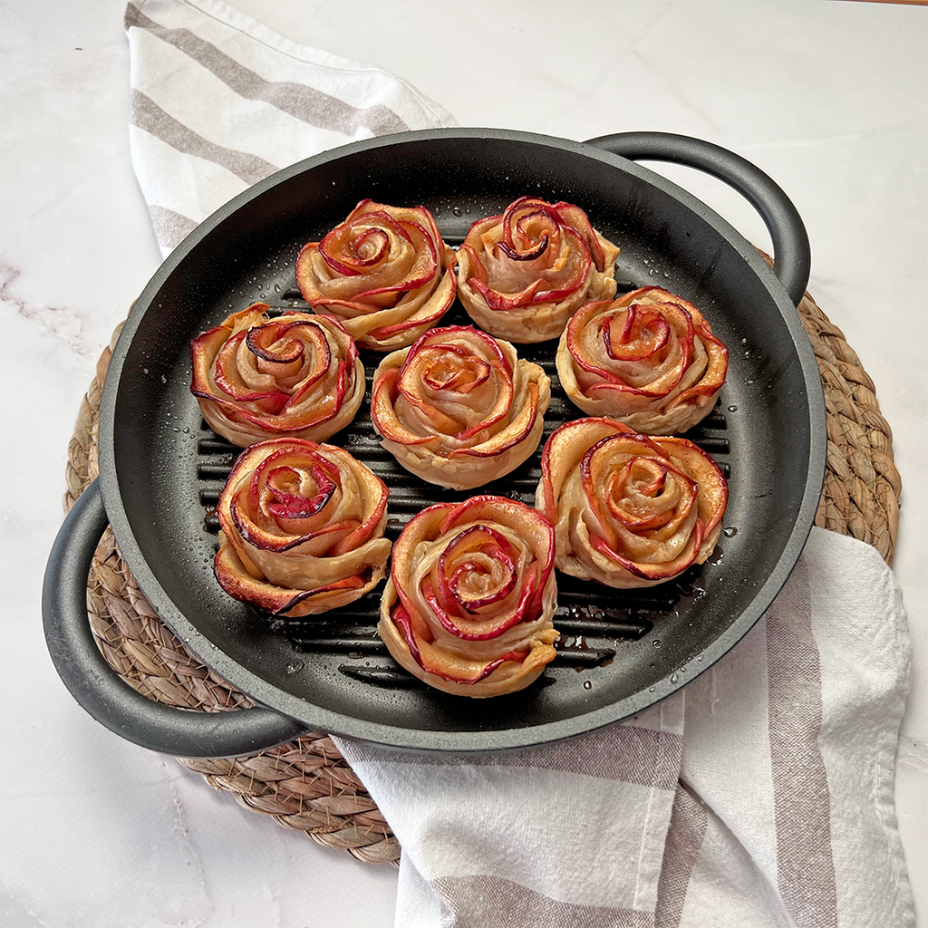 Rose Apples Puff Pastry