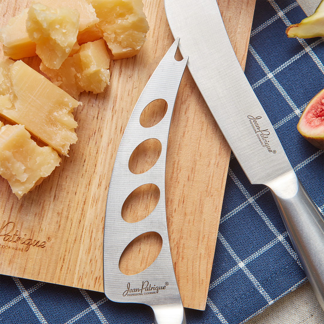 3-Piece Cheese Knife Set with Traditional Cheese Board