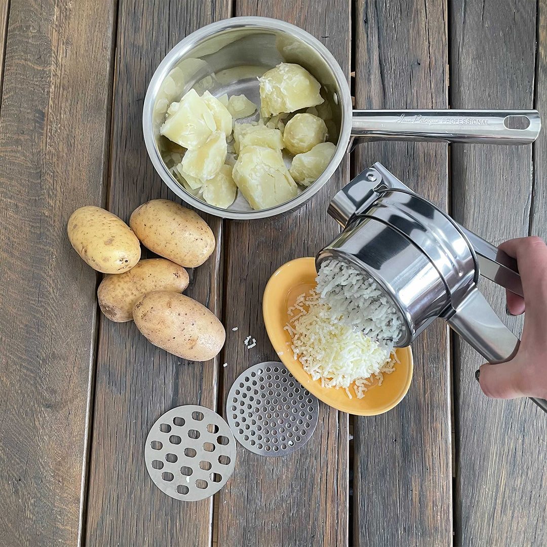 Heavy Duty Stainless Steel Potato Masher, Professional Integrated Masher  Kitchen Tool & Food Masher/ Potato Smasher