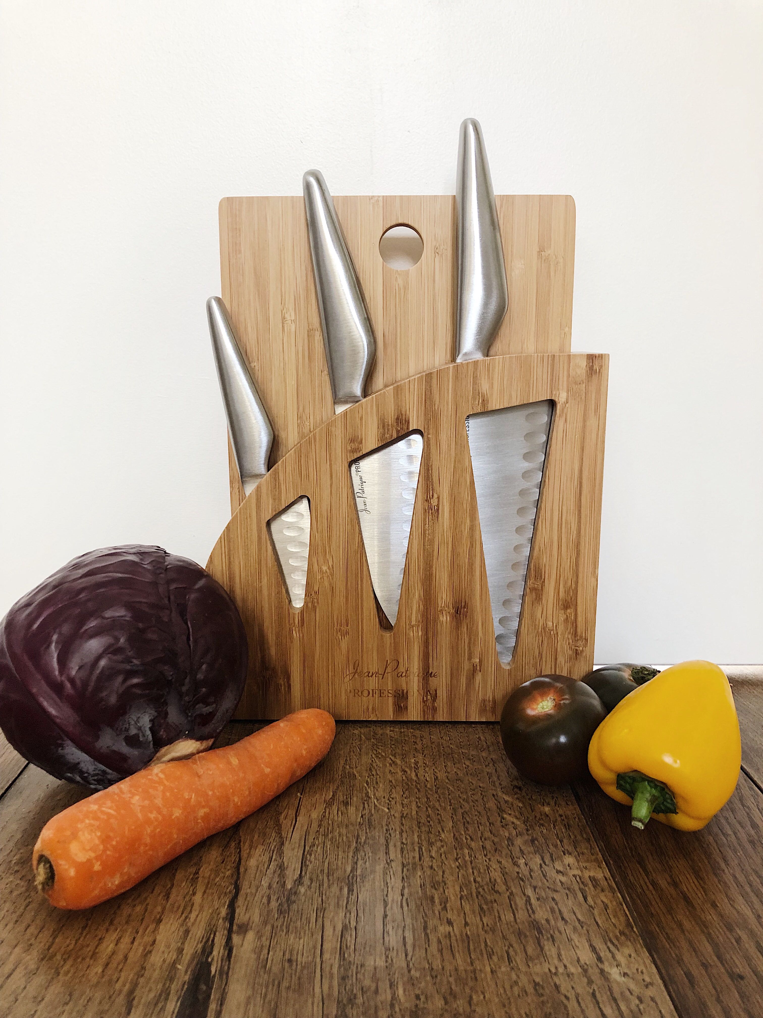 Bamboo Knife Block with Chopping Board - for the Chopaholic Oriental 3 Piece Knife Set