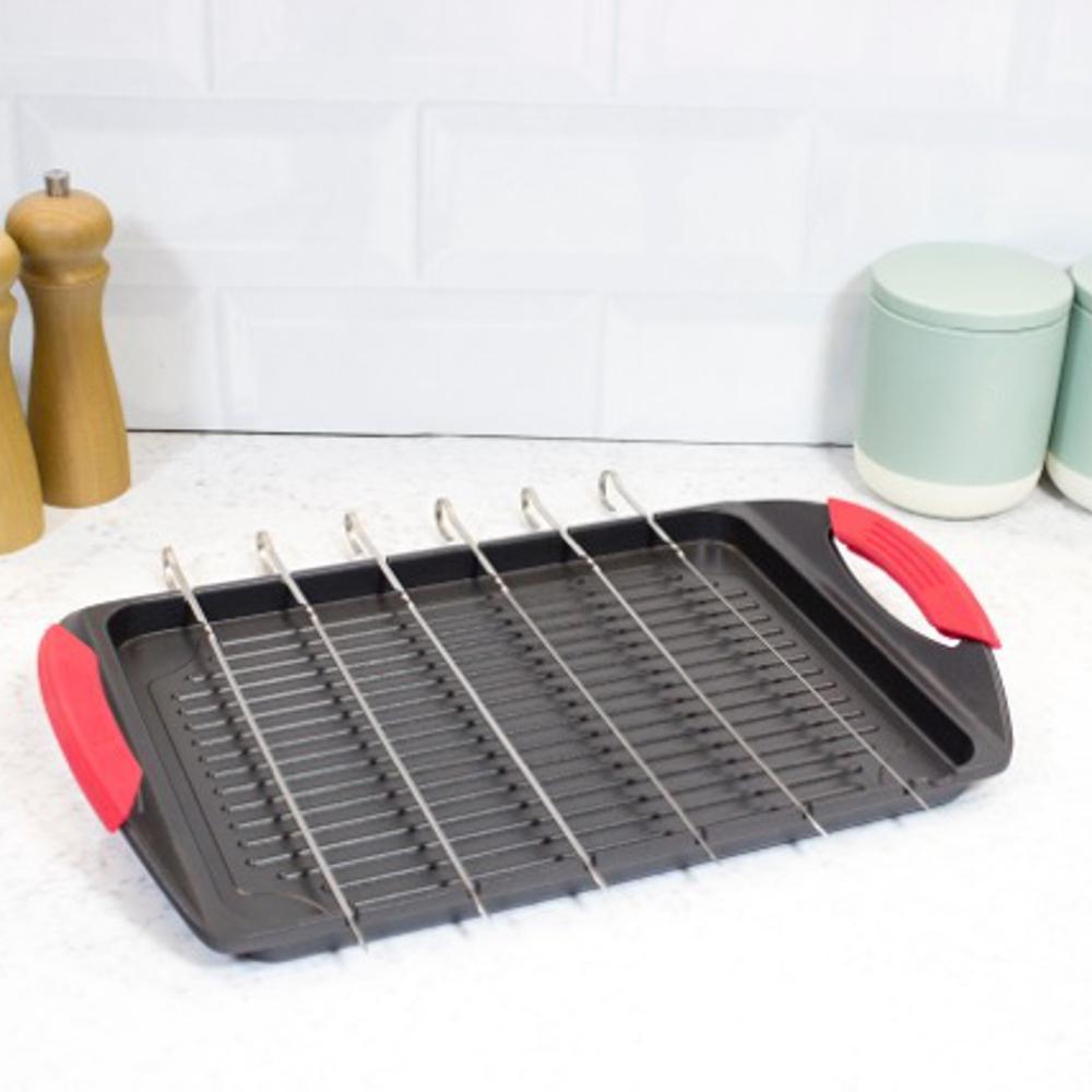 The Griddle Me This Cast Aluminium Griddle Plate & 6 Stainless Steel Skewers