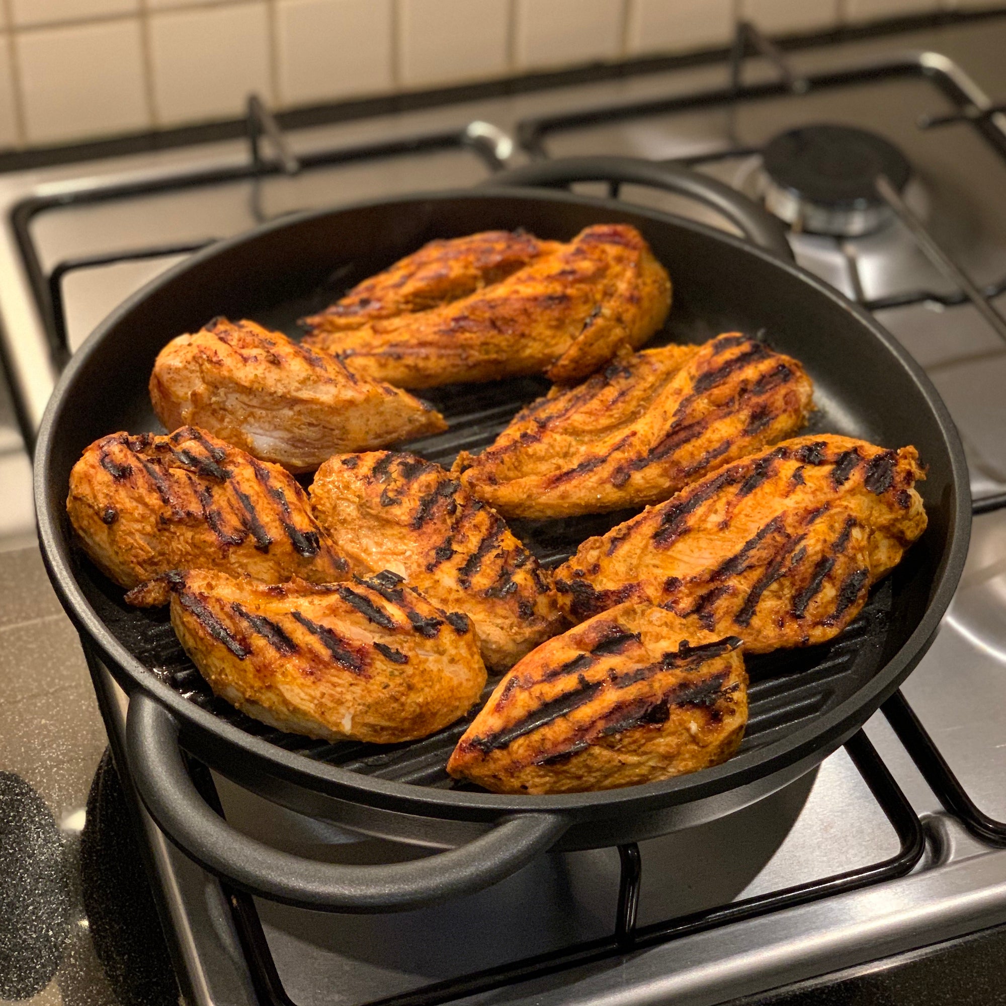 The Whatever Pan XL - Cast Aluminium Griddle Pan with Glass Lid