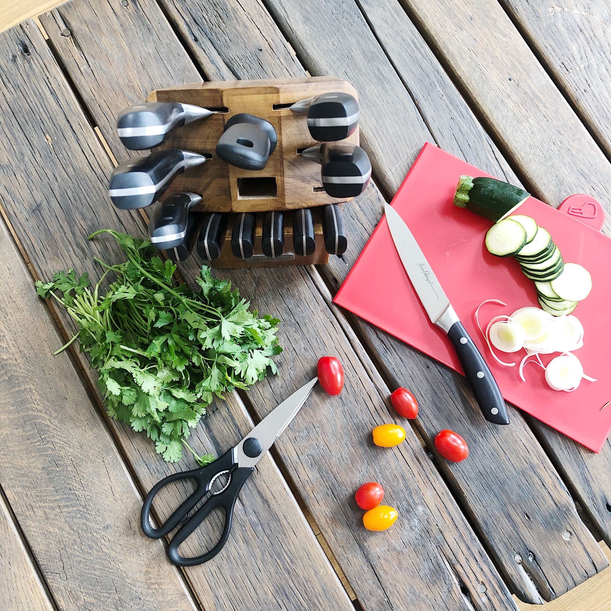 Onyx Collection 14 Piece Knife Set with Wooden Block