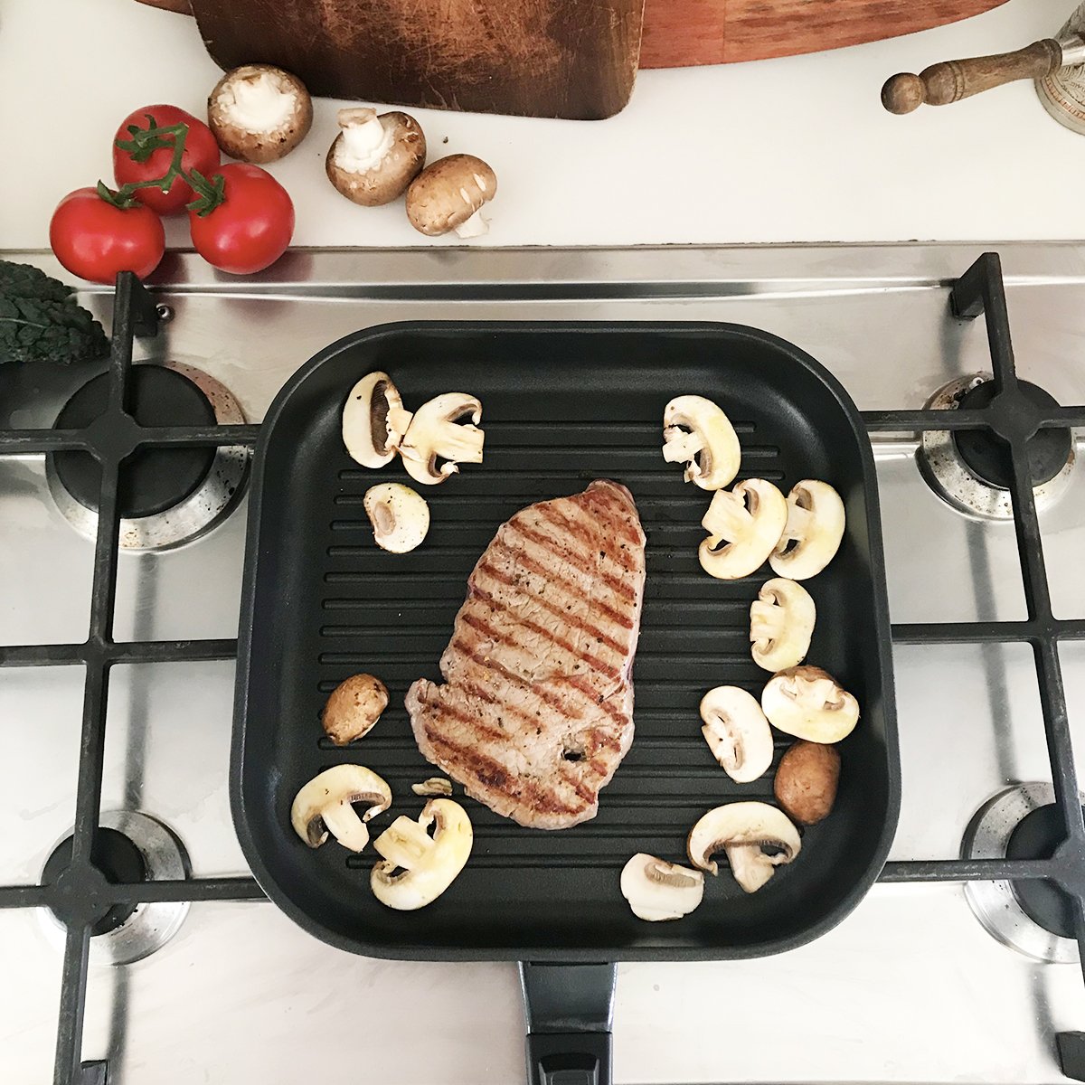 The Anything Pan - Non-stick Griddle Pan with Detachable Handle