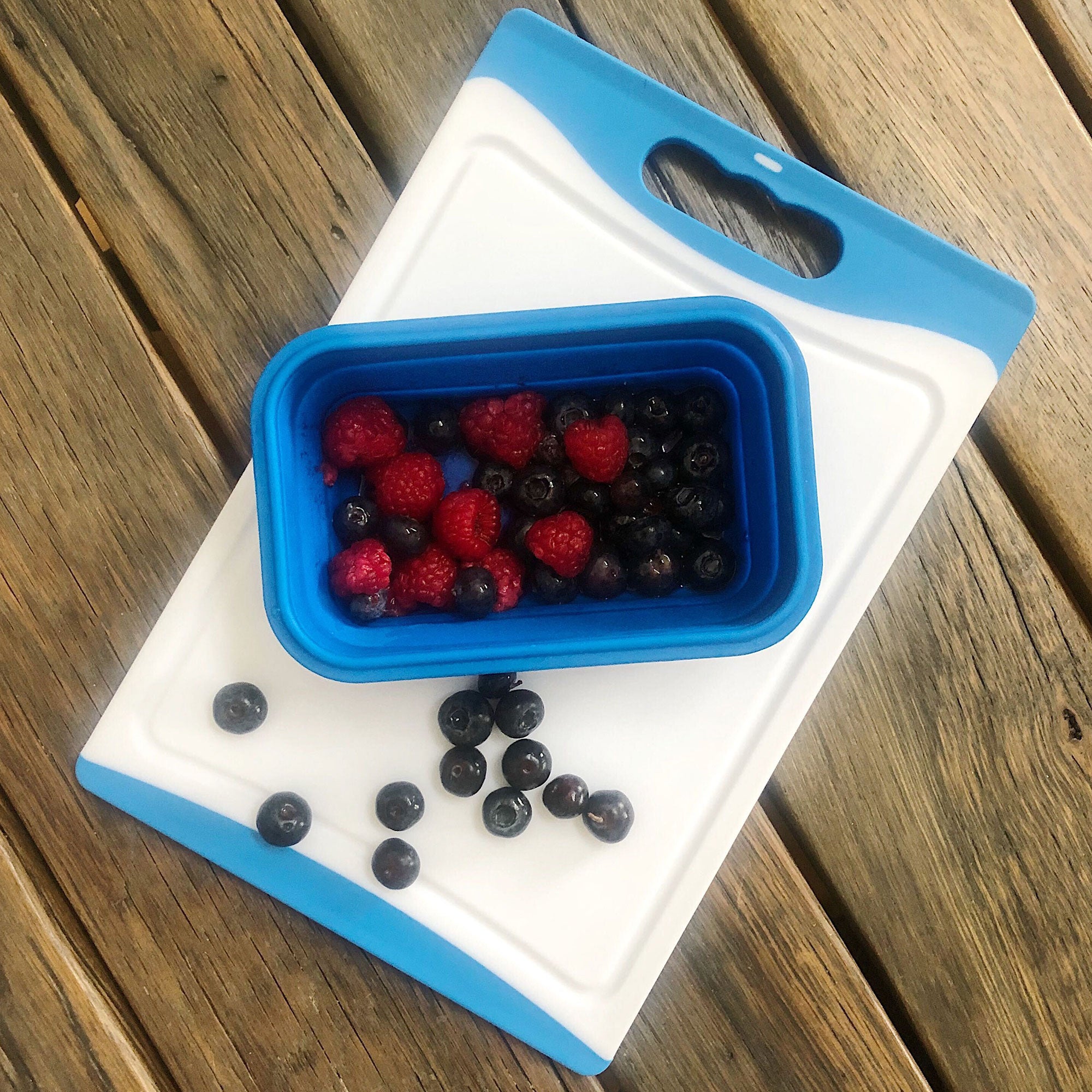 Small Plastic Chopping Board - Blue 11.4 Inch