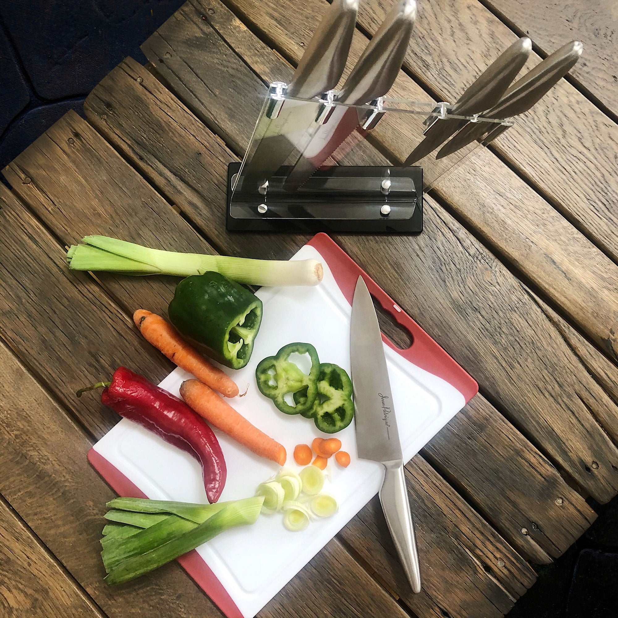 Medium Plastic Chopping Board - Red 14.1 Inch