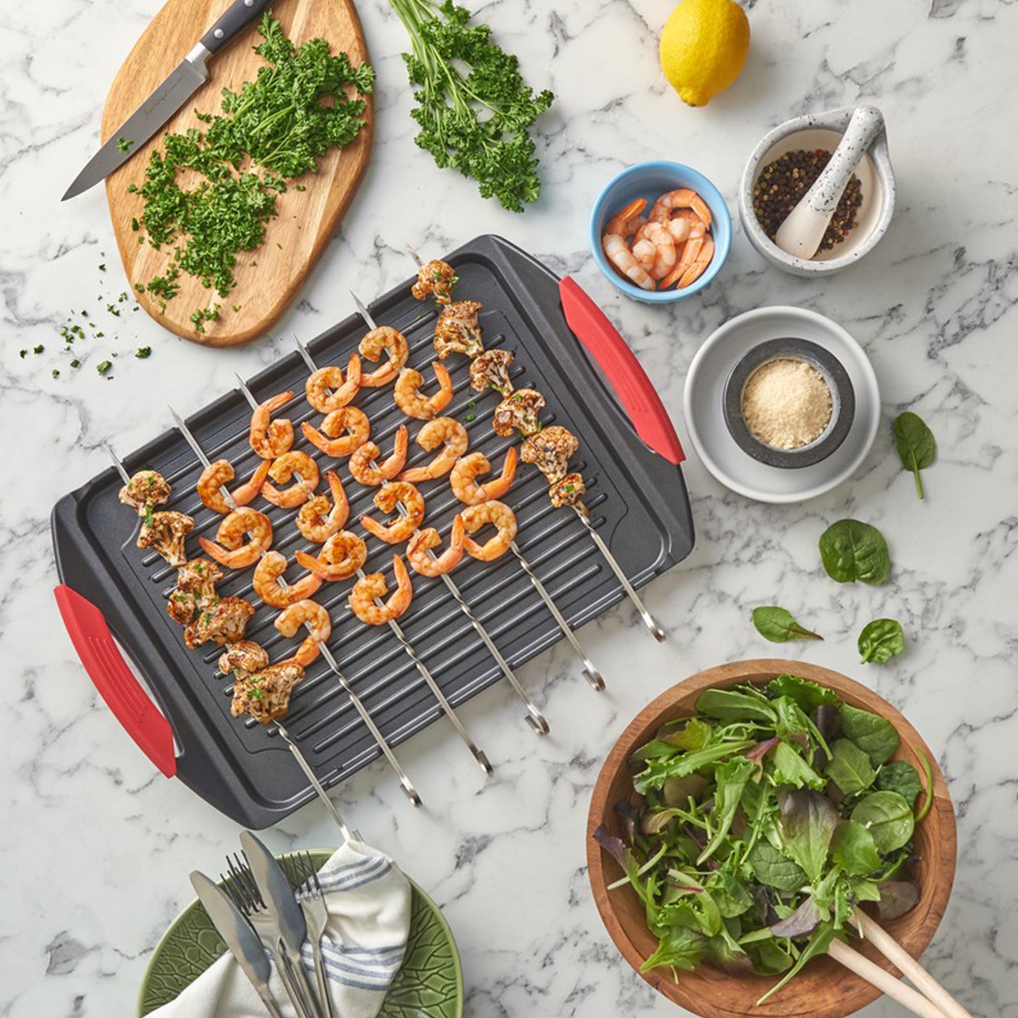 The Griddle Me This Cast Aluminium Griddle Plate & 6 Stainless Steel Skewers